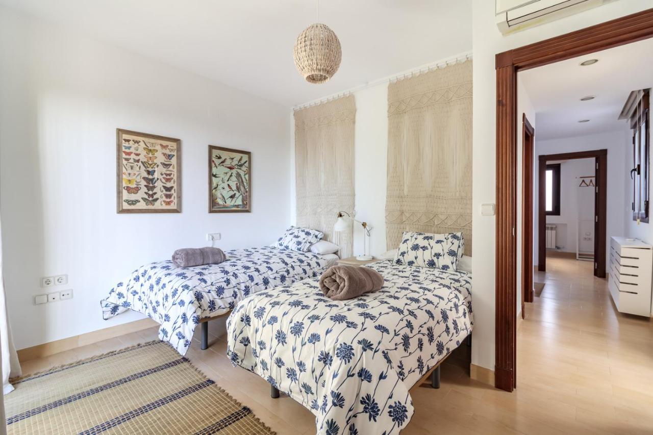 Beautiful Duplex-city Center. Parking By The House Сasa de vacaciones