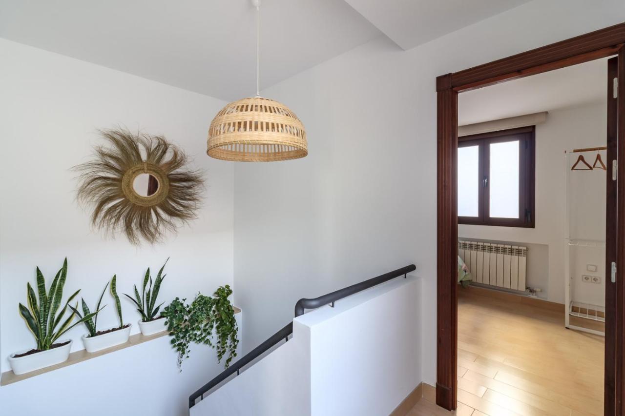 Beautiful Duplex-city Center. Parking By The House Сasa de vacaciones *