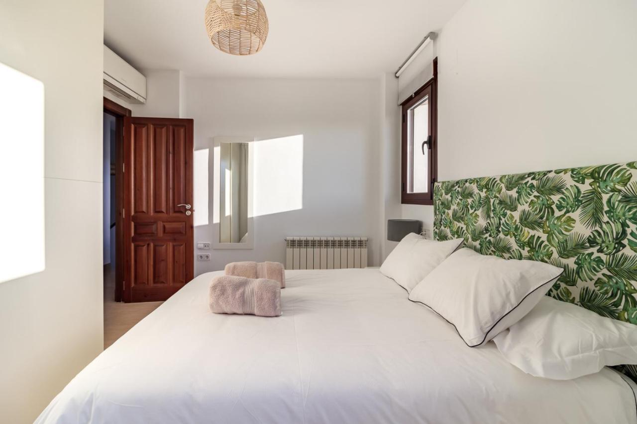 Beautiful Duplex-city Center. Parking By The House Сasa de vacaciones Granada