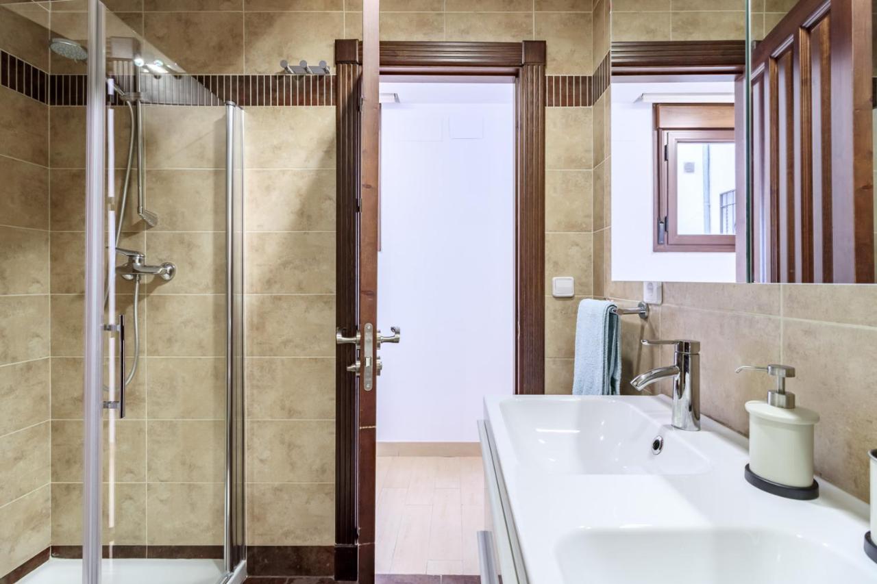 Beautiful Duplex-city Center. Parking By The House Сasa de vacaciones
